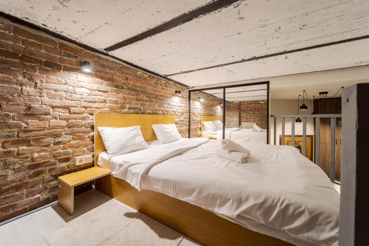 Lesi Apartment With Terrace Lviv Buitenkant foto